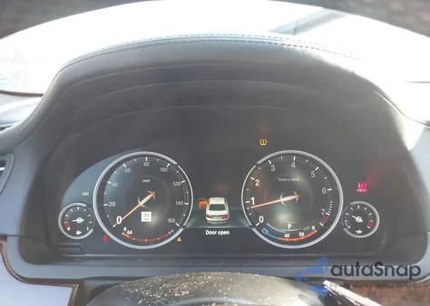 2015 BMW 750Li xDrive из США, поврежденный, VIN WBAYF8C51FD655452